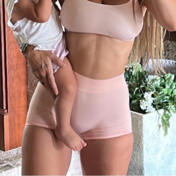 🆕 Naturyl Basic Booty Shorts Baby Pink - Picture 4 of 9